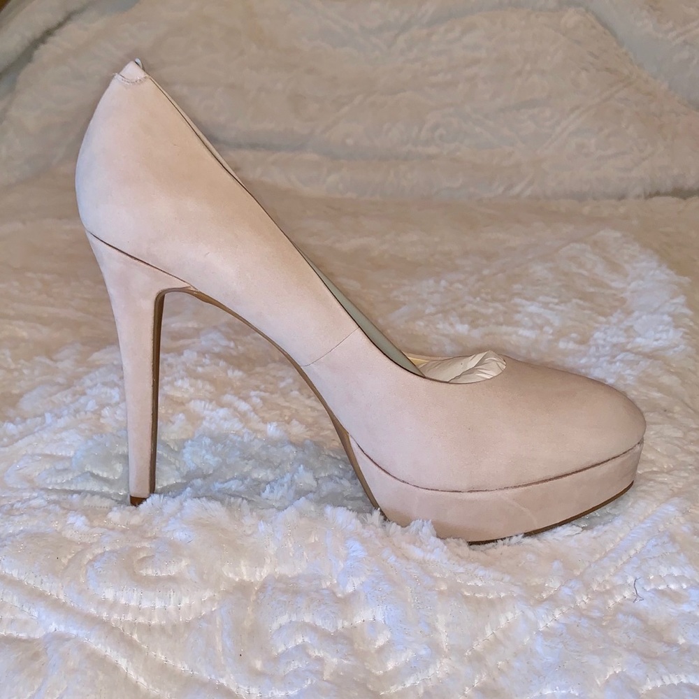 Brand new! Gianni Bini Platform Leather Heels 11M